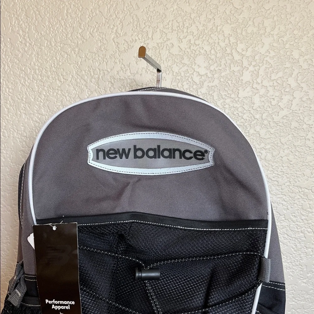 🆕 New Balance Tech backpack - Picture 2 of 5